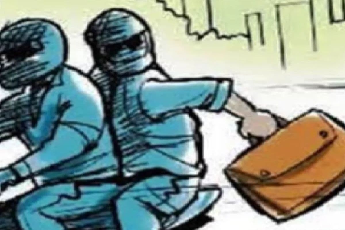 मुजफ्फरपुर में बाइकर्स गैंग ने रिटायर्ड स्टेशन अधीक्षक की मां से छीने लाखों रुपये, पुलिस जांच में जुटी