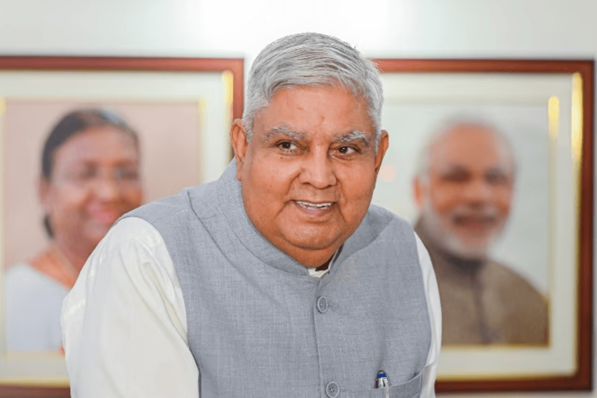 Bihar News: आज मोतिहारी पहुंचेंगे उपराष्ट्रपति जगदीप धनखड़, मेधावी छात्रों को गोल्ड मेडल से करेंगे सम्मानित