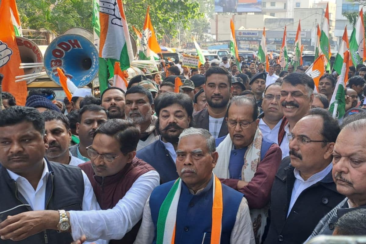 Congress Raj Bhavan March: 'अदाणी और मणिपुर मामले में केंद्र सरकार मौन' झारखंड कांग्रेस ने राजभवन मार्च कर घेरा