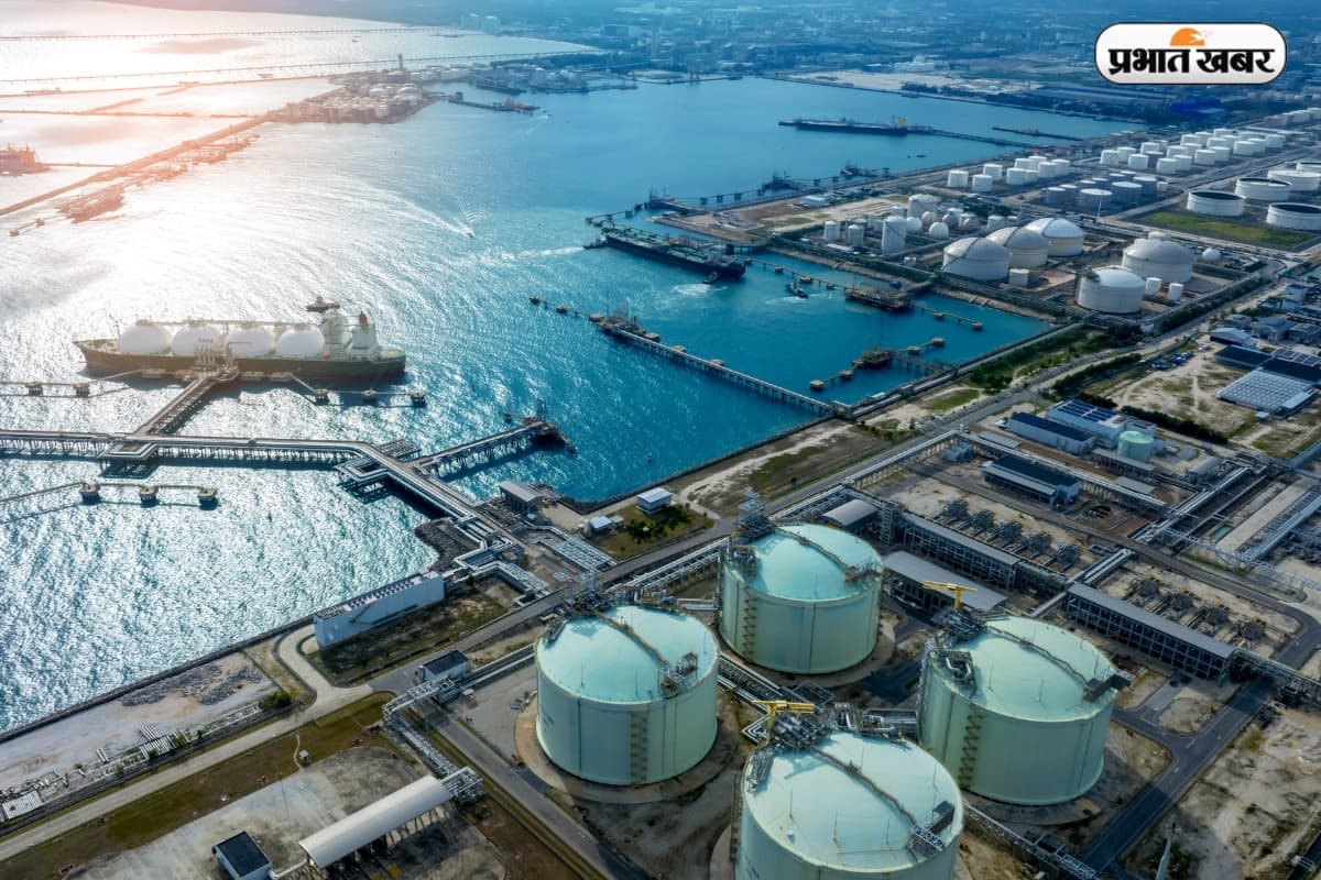 Crude Oil: भारत का रूसी तेल आयात नवंबर में गिरा, छूट घटने से हुआ असर