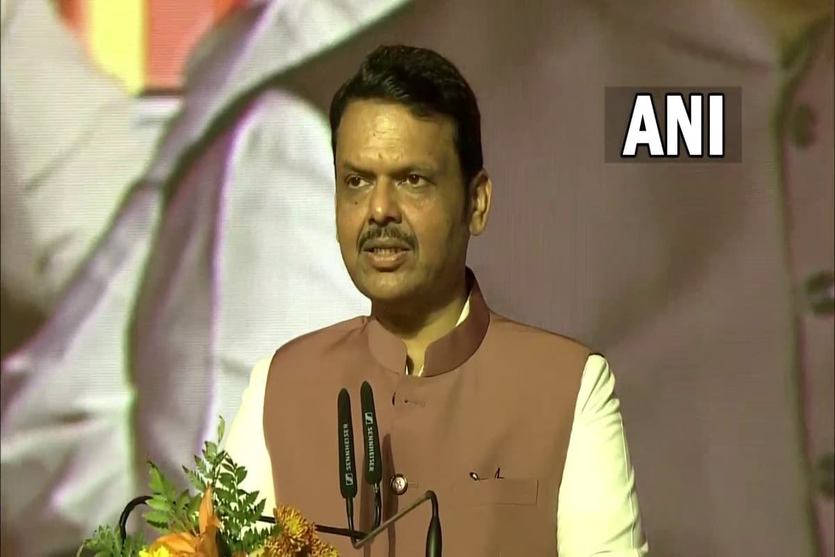 CM Devendra Fadnavis: महाराष्ट्र में आज से 'फडणवीस राज', हार कर जीतने की है बाजीगरी, मेयर से सीएम पद का ऐसा रहा सफर, Video