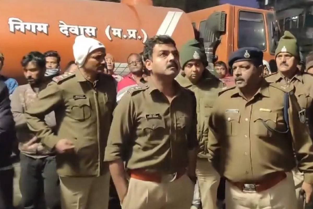 Dewas Fire : नीचे डेयरी, ऊपर घर, लगी आग, एक ही परिवार के चार की मौत