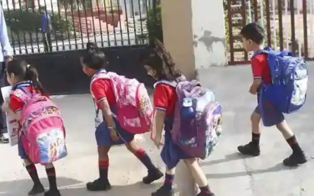 Education News: बिहार के स्कूलों में एडमिशन की राह आसान बनायेगा इंटरेक्शन, नर्सरी और प्री-नर्सरी में शुरू हुई दाखिले की तैयारी