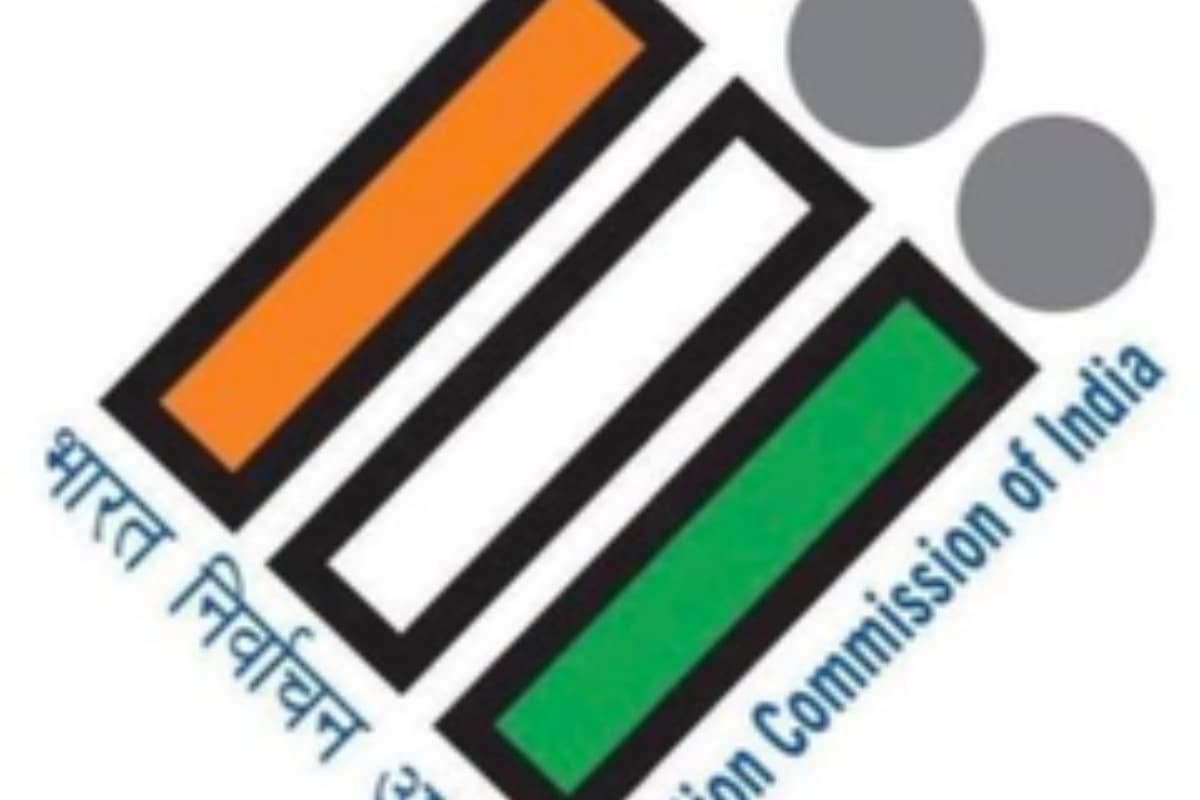 Election Commission: संविधान के दायरे में फर्जी मतदाताओं की पहचान कर रहा आयोग