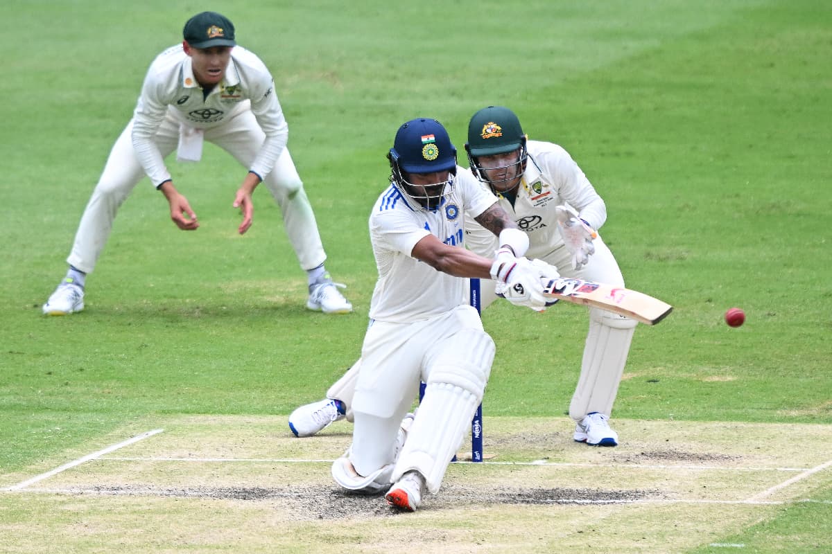 IND vs AUS: केएल राहुल ने क्रिकेट जगत को चौंकाया, पुजारा और इरफान पठान ने की जमकर तारीफ