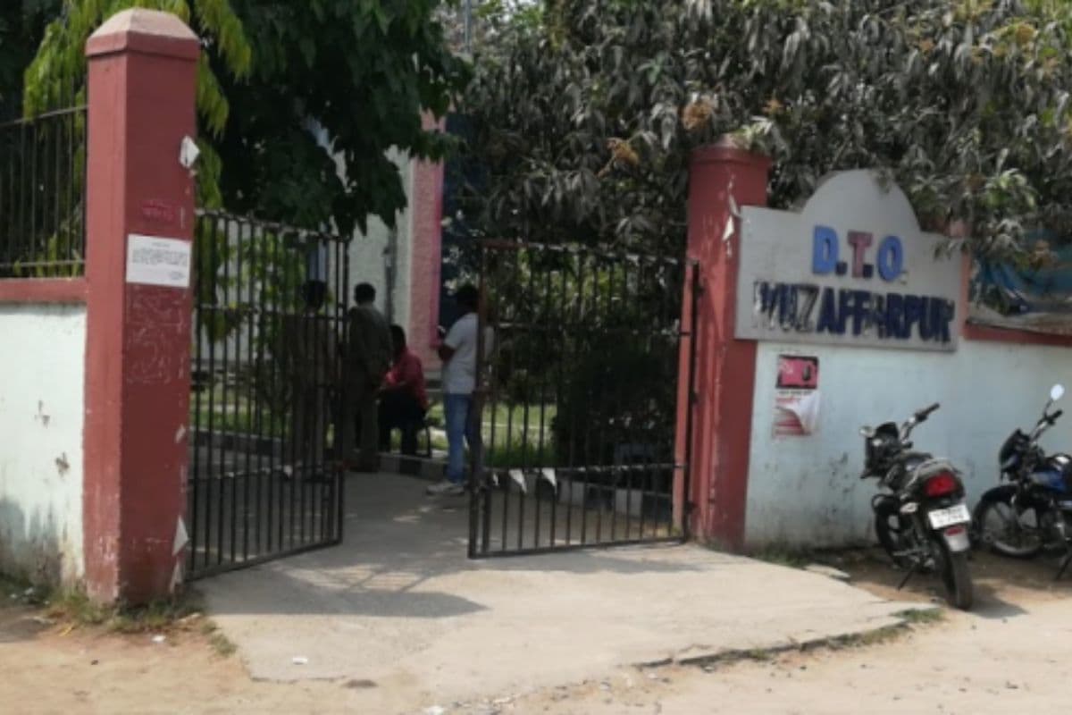 Muzaffarpur News: बिना नंबर प्लेट और HSRP वाली गाड़ियों पर होगी कड़ी कार्रवाई, जानें क्या हैं नए नियम