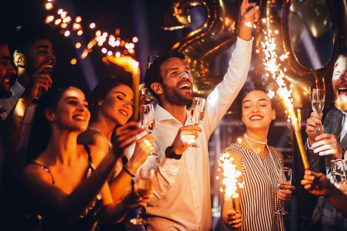 New year 2025: 14 बच्चे पहली बार अपने माता-पिता को बोलेंगे हैप्पी न्यू इयर