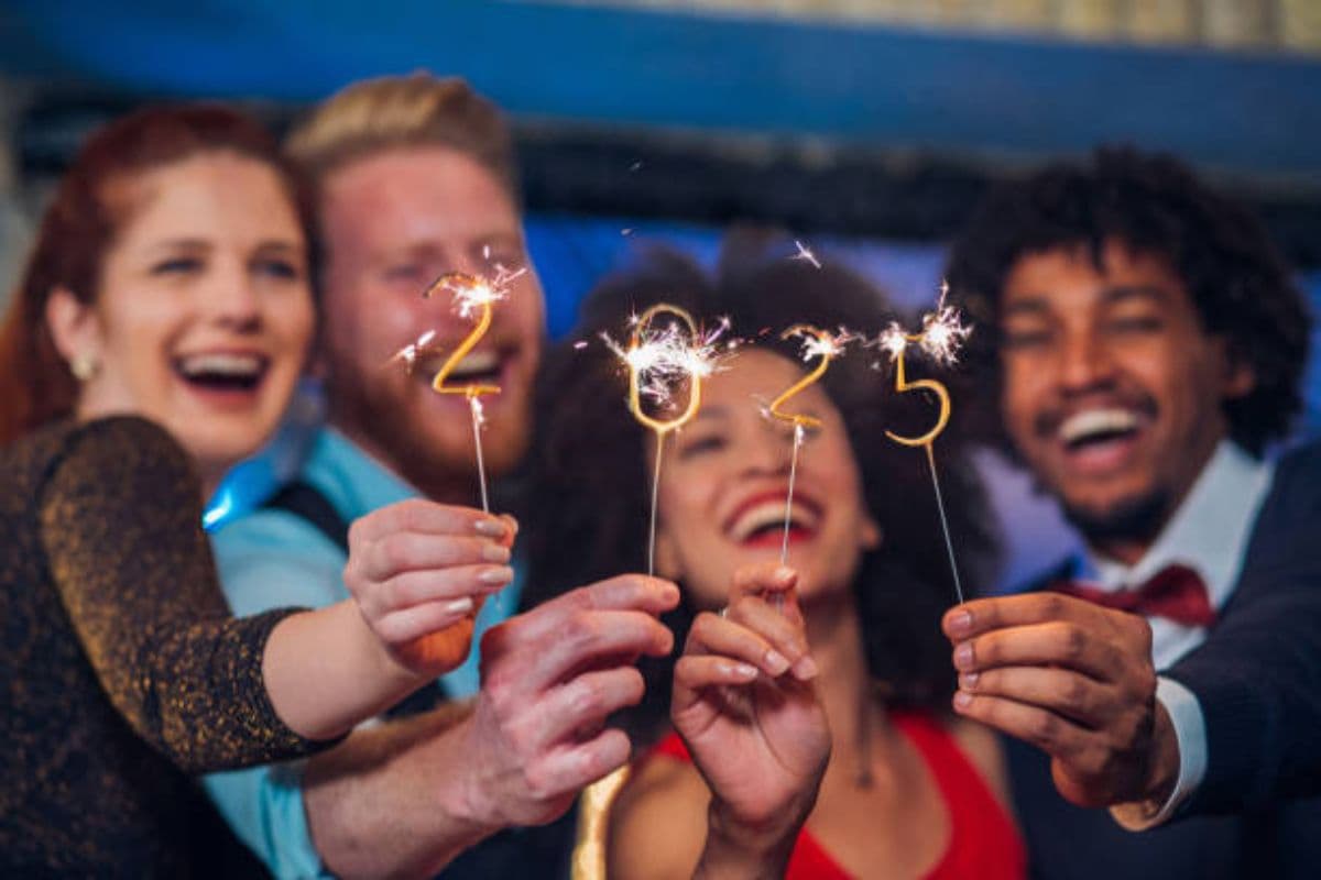 New Year Party Ideas : ये 5 जोरदार अंदाज में वेलकम करें 2025 का, जानिए