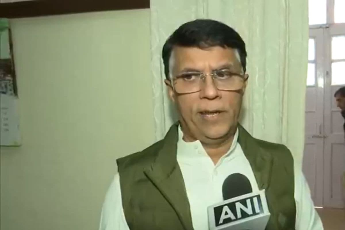 Ambedkar Row: अमित शाह के इस्तीफे पर अड़ी कांग्रेस, संसद के बाद सड़क पर प्रदर्शन की तैयारी, ये है एक्शन प्ल���न
