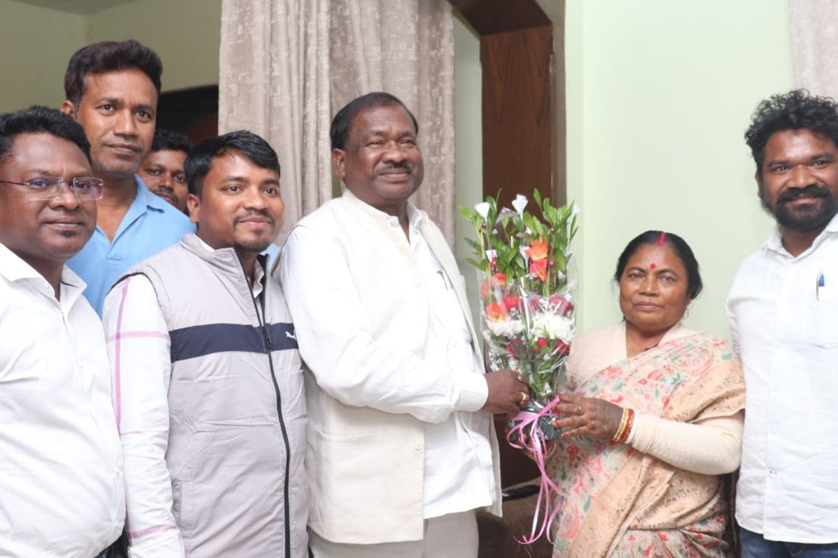 झारखंड के शिक्षा मंत्री रामदास सोरेन प्रभात खबर से बोले, सरकारी स्कूलों में मिलेंगी प्राइवेट जैसी सुविधाएं