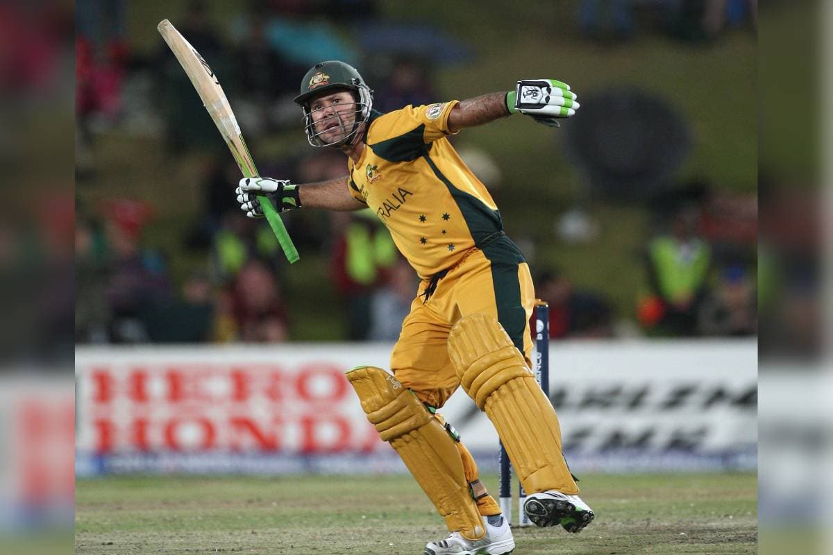 वो खिलाड़ी जिसने तोड़ा भारत की दिल, ‘स्प्रिंग बैट’ वाले रिकी पोंटिंग आज लगा रहे हैं बर्थडे का पचासा