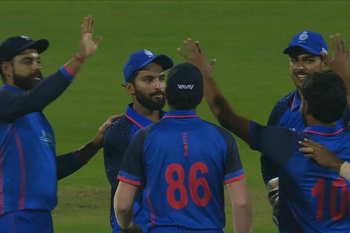 SMAT: बीच मैदान हुआ बवाल, टीवी अंपायर को गलती के लिए मांगनी पड़ी माफी