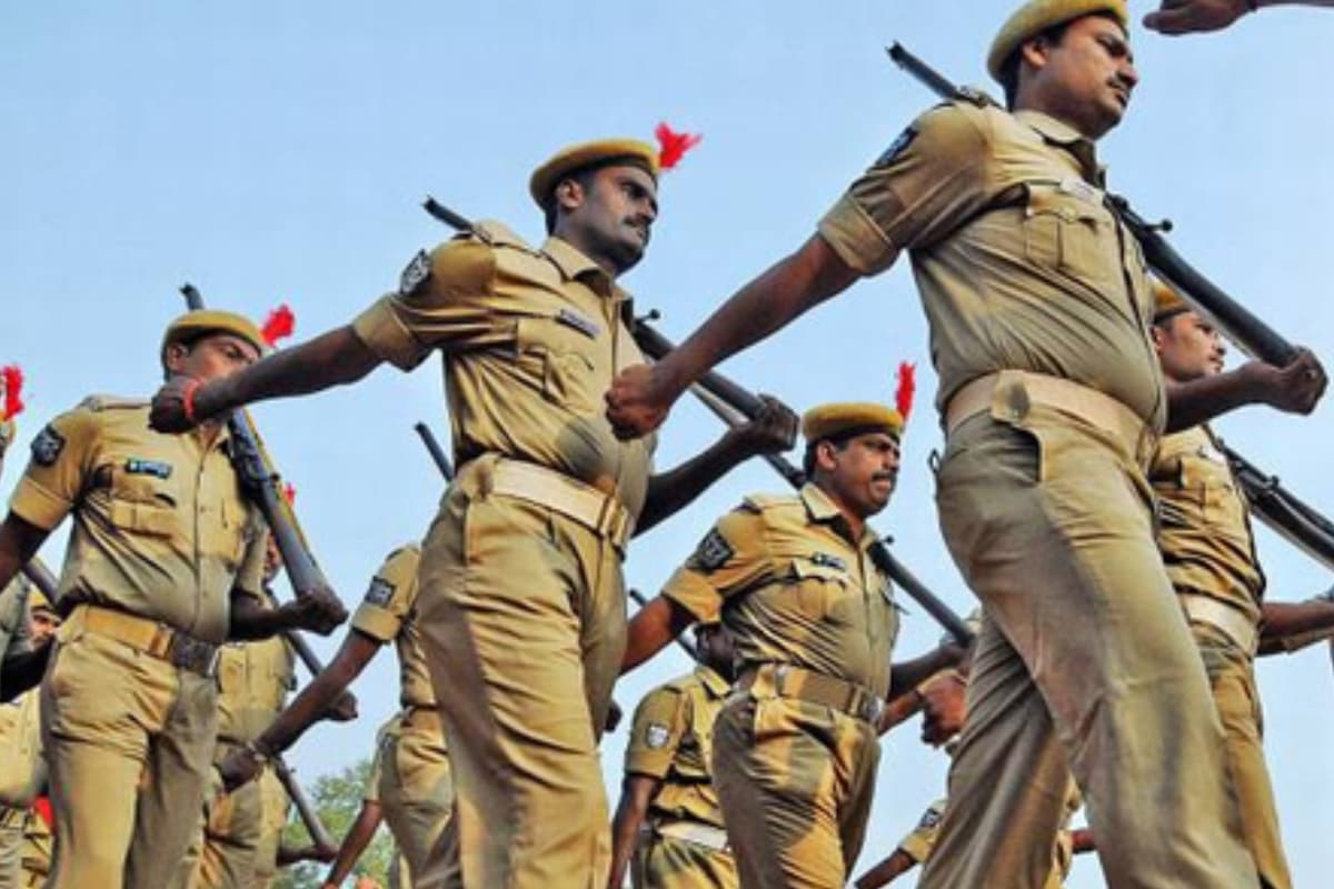 Sarkari Naukri: दिल्ली में 1669 होम गार्ड को दिए गए नियुक्ति पत्र, जल्द और 15000 पदों पर होगी बहाली