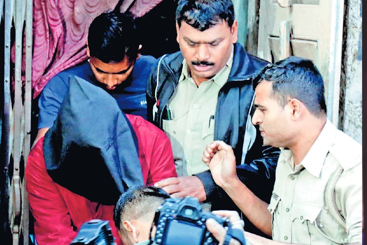 Terrorist Arrest : बंगाल के कैनिंग से दबोचा गया पाकिस्तानी आतंकी संगठन का एक्टिव मेंबर