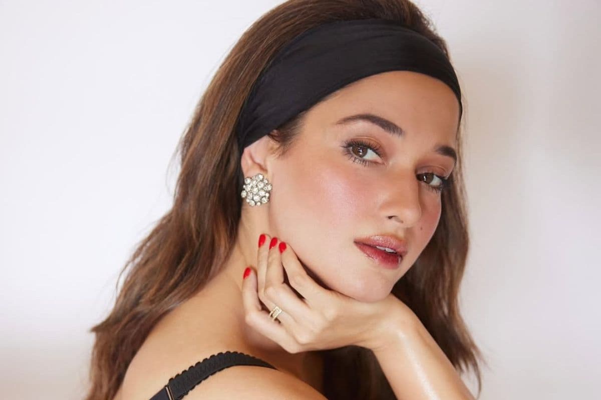 Tamanna Bhatia Birthday: 35 की हुईं प्रभास की ग्लैमरस हिरोइन, आज ही OTT पर बिंज वाॅच करें एक्ट्रेस की ये धांसू फिल्में