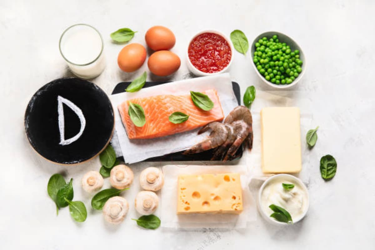 Vitamin D Rich Foods: ठंड में नहीं मिल रही धूप तो खाएं ये सुपरफूड्स, विटामिन डी की नहीं होगी कमी