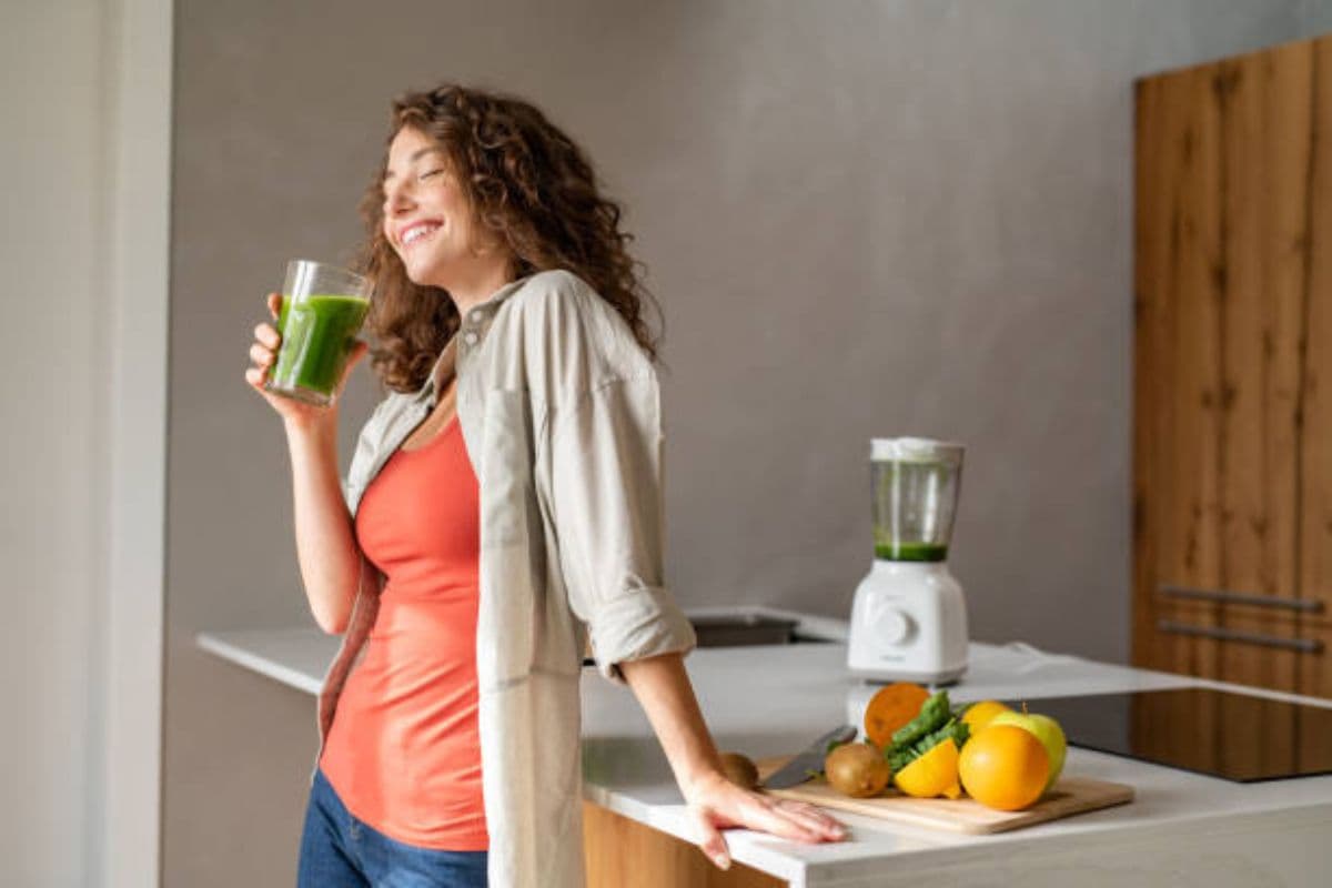 Weight Loss Drinks: रोजाना खाली पेट पिएं ये ड्रिंक्स, चंद दिनों में मोटापे से मिलेगा छुटकारा