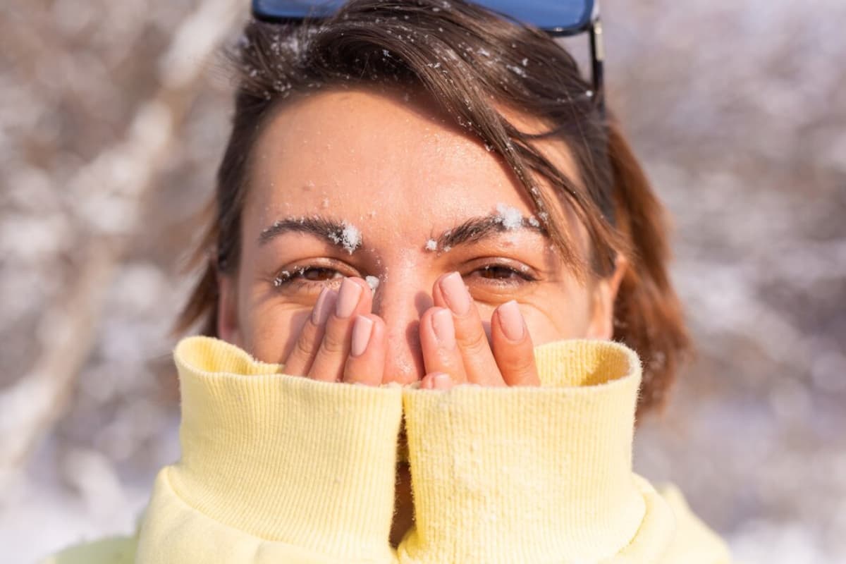 Winter Eye Care Tips: सर्दियों में रखें आंखों का खास ख्याल, ड्राइनेस से छुटकारा पाने के लिए अपनाएं ये घरेलू टिप्स