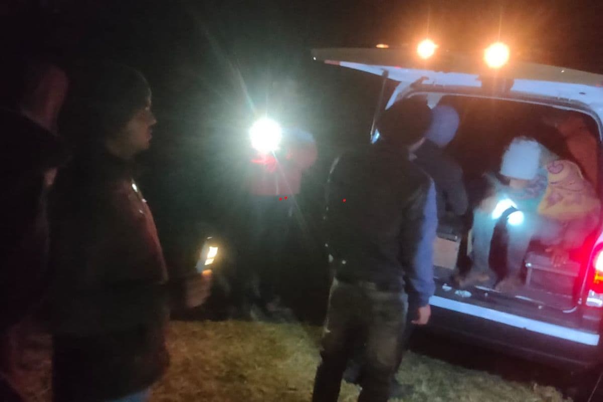 Gumla Crime News: गुमला में चौथी क्लास की छात्रा की हत्या, घर के पिछले दरवाजे के पास बरामद हुआ शव