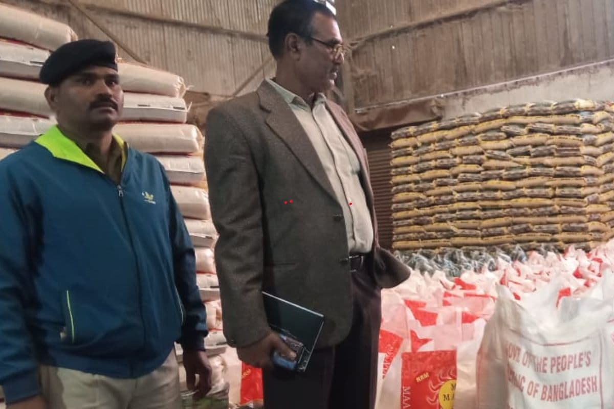Raid in Jamtara: जामताड़ा के राइस मिल में जिला प्रशासन का छापा, बांग्लादेश चावल सप्लाई करने का आरोप