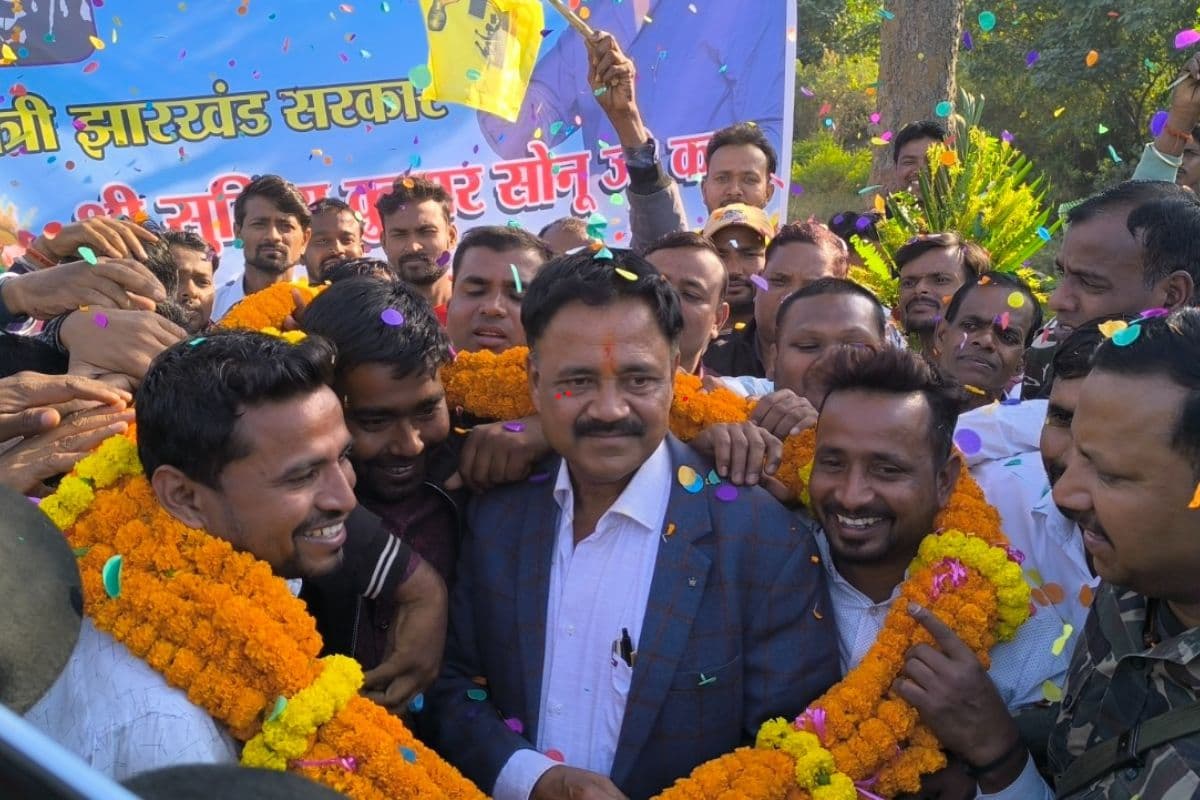 हेमंत सोरेन कैबिनेट में मंत्री बनने के बाद पहली बार गिरिडीह पहुंचे सुदिव्य कुमार सोनू, हुआ जोरदार स्वागत