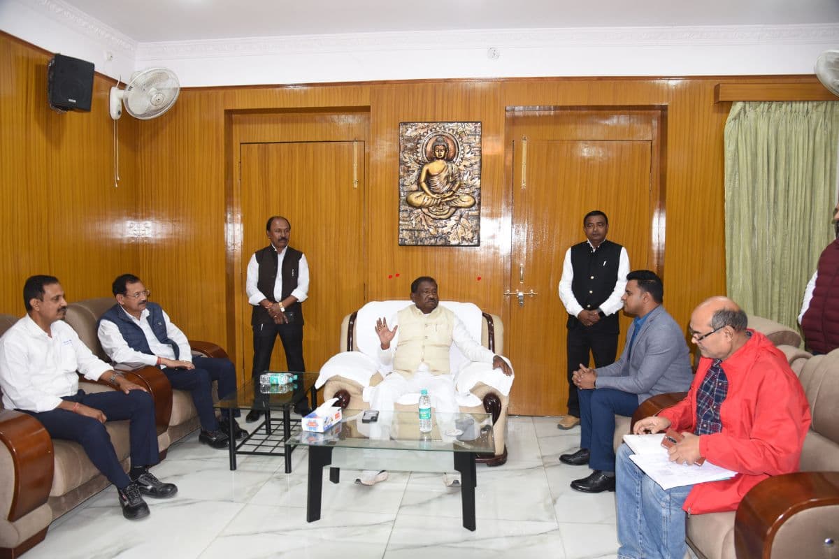 Sarkari Naukari: झारखंड में होने वाली है 52 हजार शिक्षकों की बहाली, खुलेगा 500 CM स्कूल ऑफ एक्सीलेंस