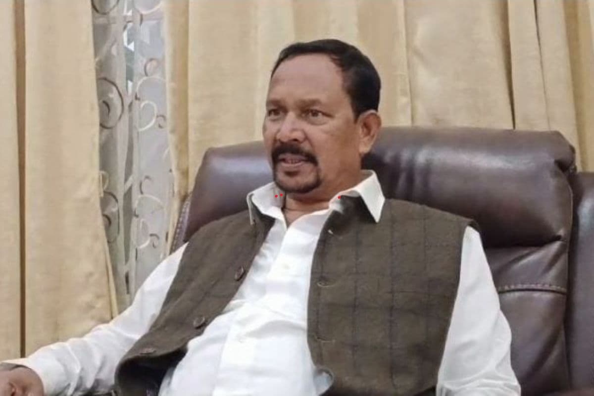 सरहुल के दिन झारखंड के मंत्री को मिली दोहरी खुशी, जुड़वा बेटे के पिता बने