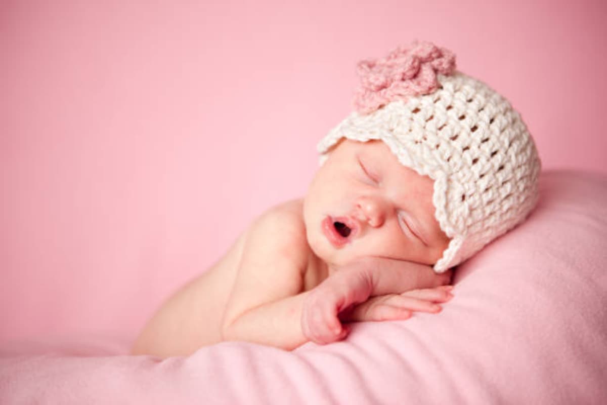 Baby Names: आपकी बेटी के लिए ये हैं मां दुर्गा से प्रेरित कुछ खूबसूरत नाम, जरूर डालें लिस्ट पर नजर