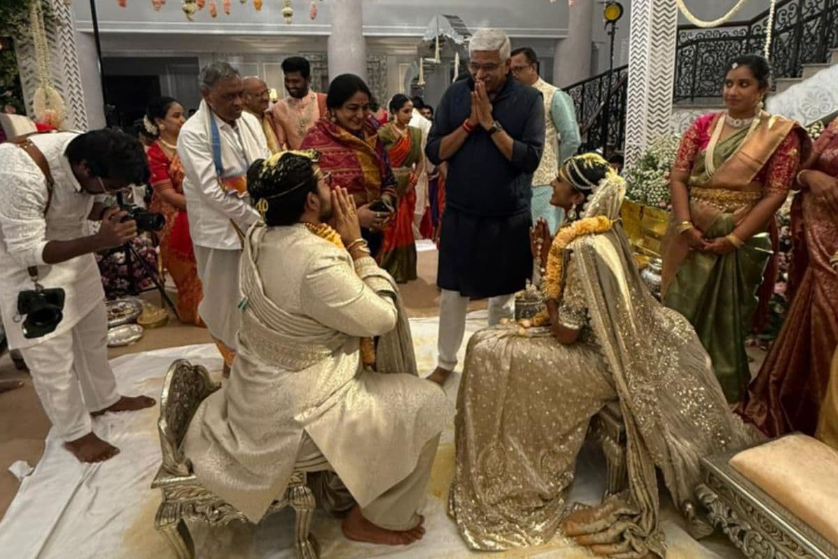 पीवी सिंधु और वेंकट साईं की शादी की पहली तस्वीर आई सामने, फैंस बोले- बैडमिंटन और बिजनेसमैन...