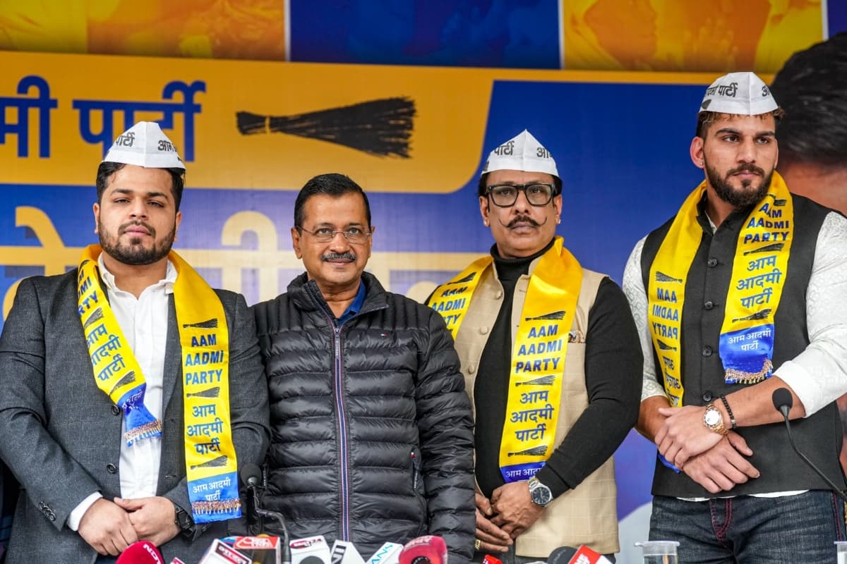 दिल्ली चुनाव से पहले AAP में शामिल हुए फिटनेस इन्फ्लिएंसर, केजरीवाल ने किया तारीफ