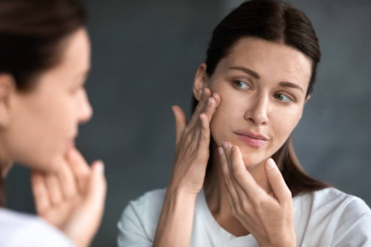 Beauty Tips: सर्दियों में अब त्वचा नहीं होगी ड्राई, डायट में शामिल करें ये चीजें