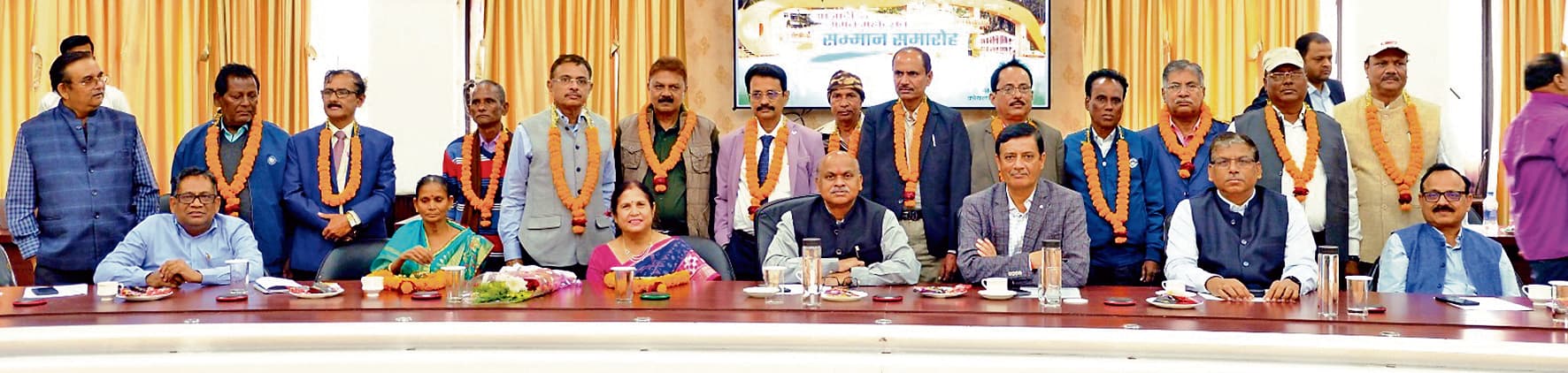 DHANBAD NEWS : सेंट्रल अस्पताल की सीएमएस डॉ एस होता समेत बीसीसीएल से 14 अधिकारी हुए रिटायर