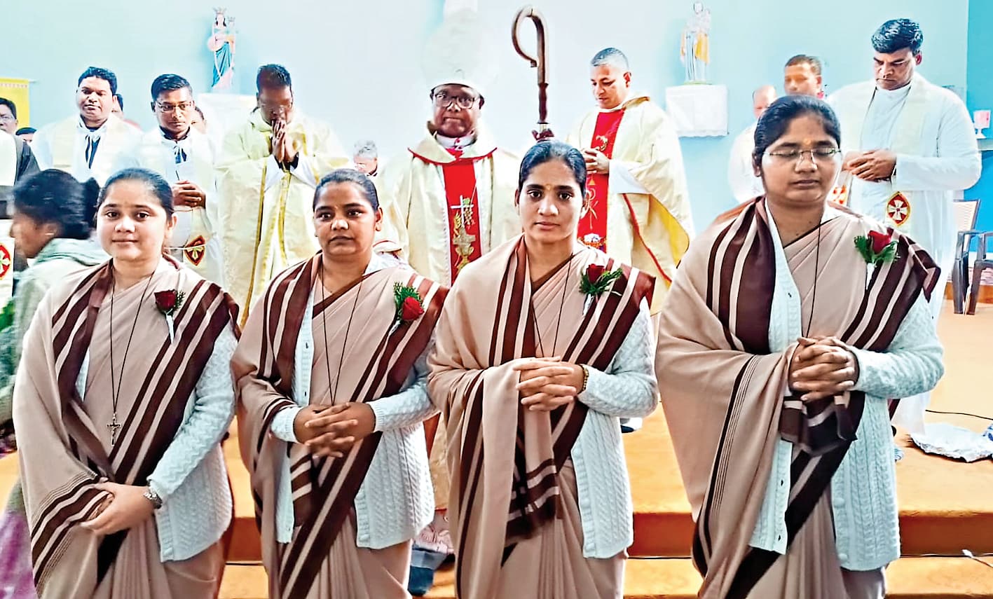 ranchi news : आजीवन व्रत धारण का लक्ष्य प्रभु की सेवा में जीवन का पूर्ण समर्पण