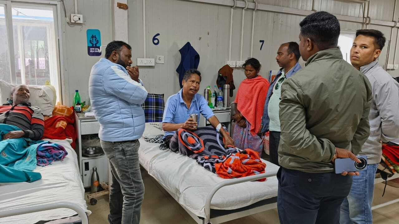 चिकित्सक और कर्मी सेवा को और बेहतर बनायें : विधायक