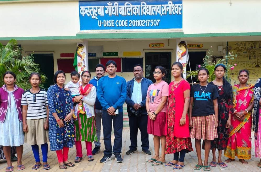 अड़ियल रवैया अपनाने वाले शिक्षकों पर उठाये जायेंगे कड़े कदम: डीइओ