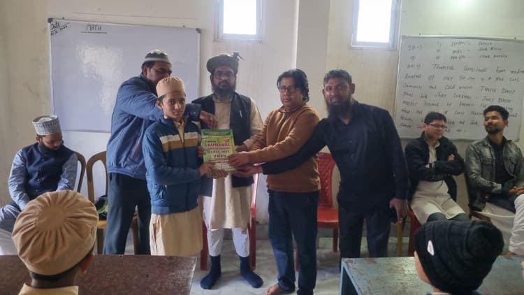 Jamshedpur News : ग्रेजुएशन और तकनीकी कोर्स करा कर ही बच्चों को भेजें विदेश : डॉ अफरोज शकील