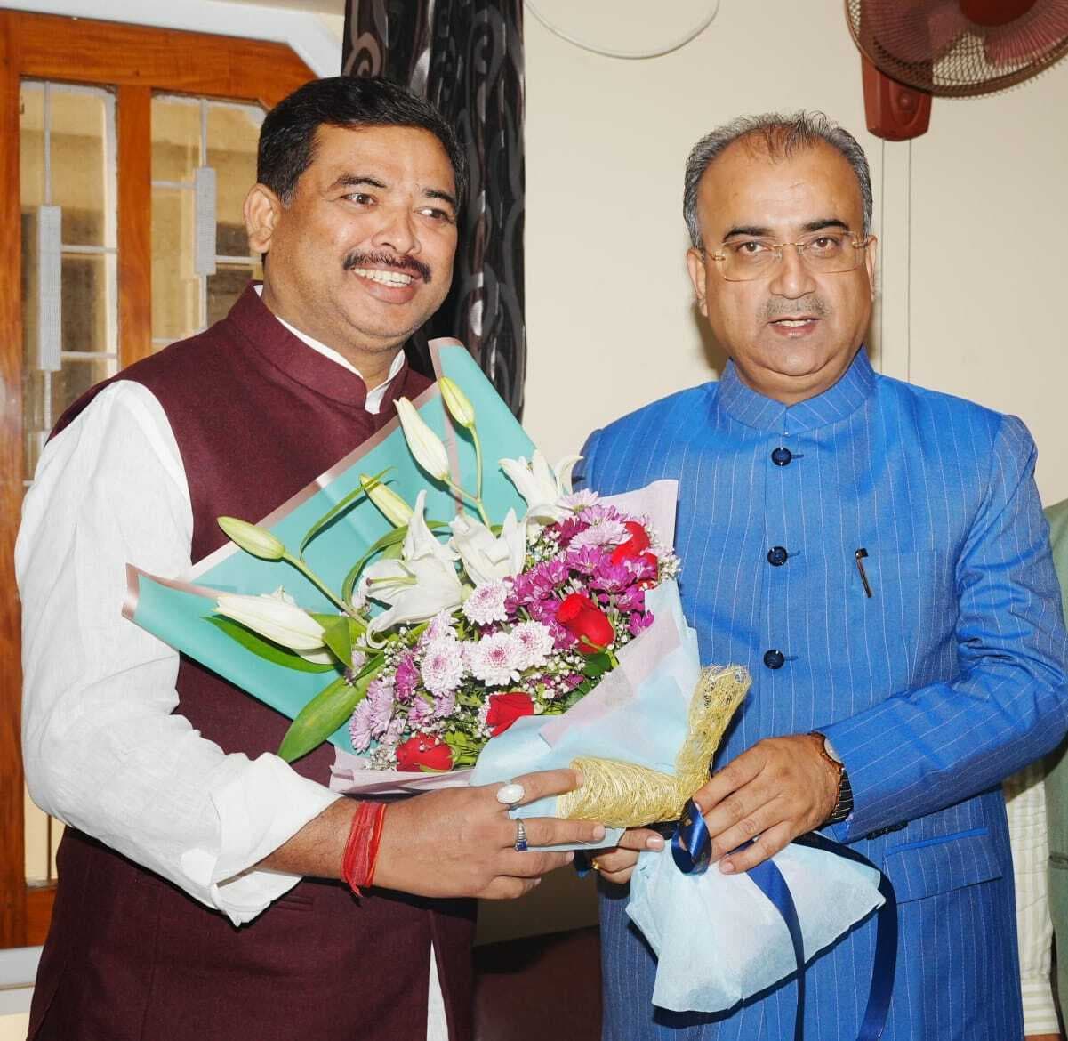 स्वास्थ्य मंत्री से पूर्व सांसद की हुई मुलाकात, बोले- पूर्णिया में हो जिला स्तरीय अस्पताल