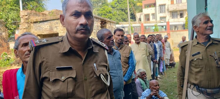 13 पैक्स अध्यक्ष व कार्यकारिणी सदस्य के लिए वोटिंग संपन्न