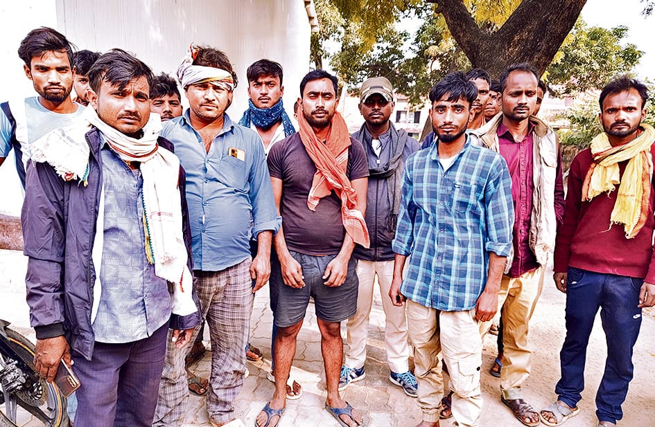 चांदी के भदवर गांव में प्रेमी का शव कनैली के पेड़ से लटका मिला, हत्या का आरोप