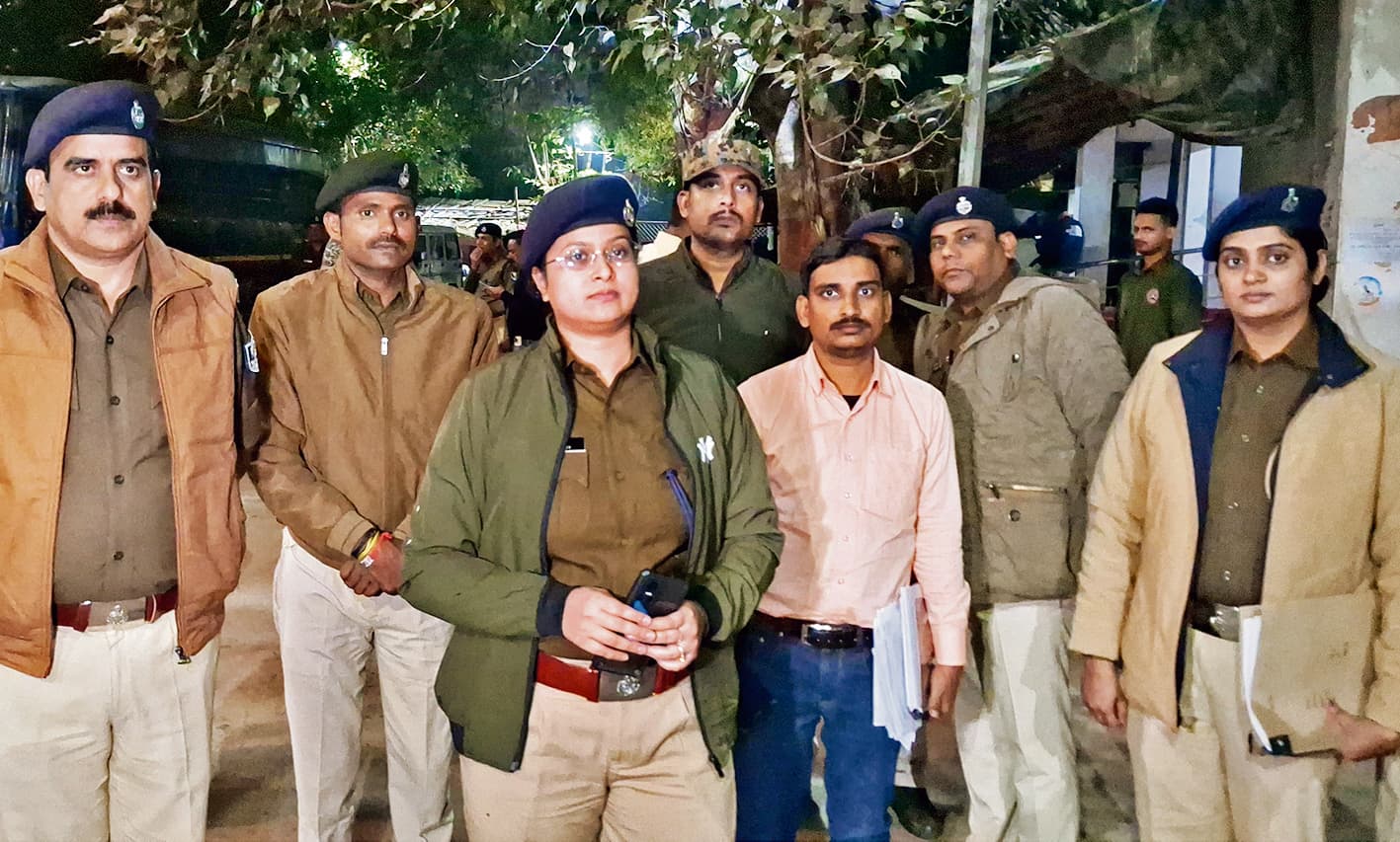 Gaya News : गया में कॉल सेंटर के नाम पर साइबर ठगी के धंधे का खुलासा, 36 गिरफ्तार