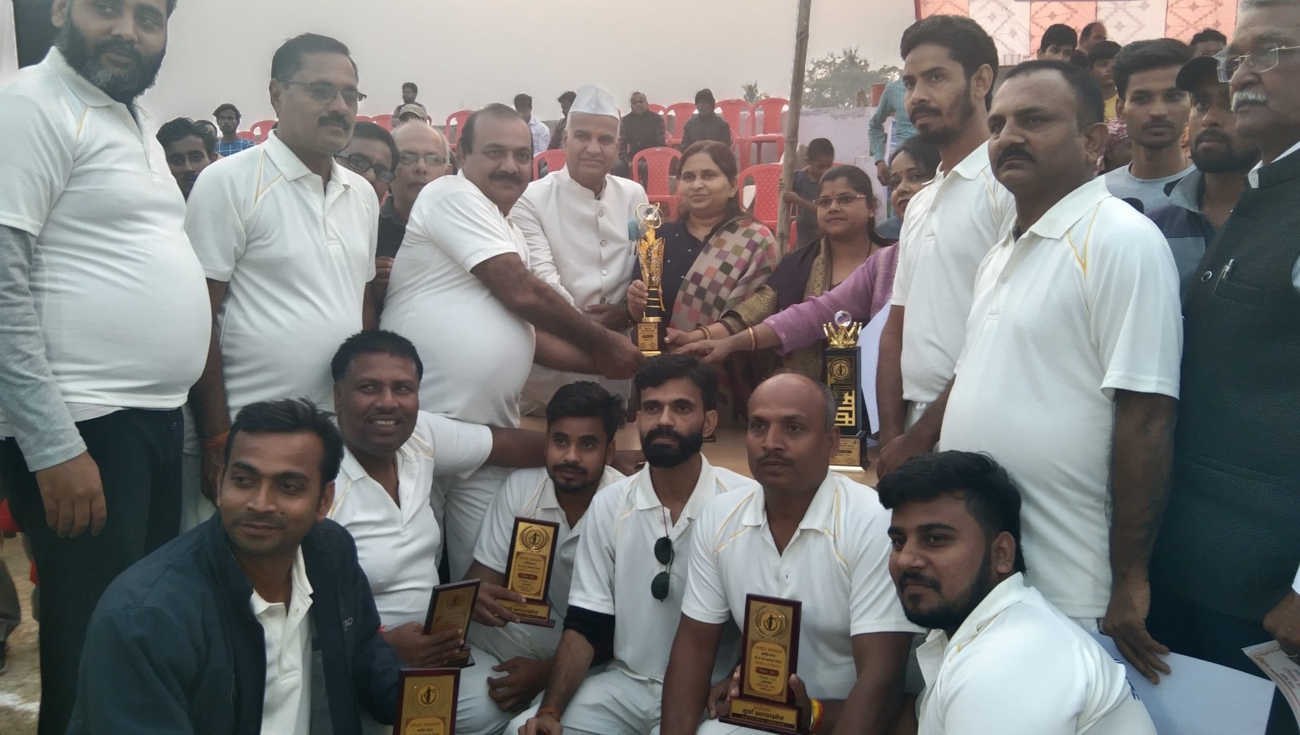 टी-20 क्रिकेट में न्यायाधीश 11 ने अधिवक्ता 11 को हराया