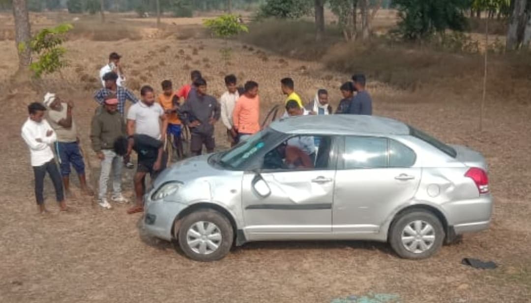 Giridih News: कार ने स्कूटी में मारा धक्का, बच्चे की मौत, तीन घायल