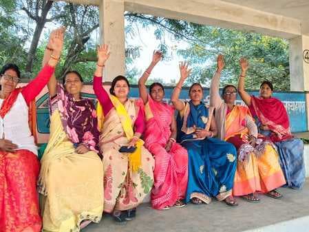 निर्दोष रसोईया व संयोजिका को अब तक बहाल नहीं करना अमानवीय : अनिता