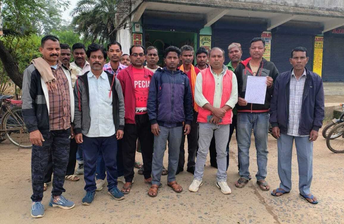 East Singhbhum : बागजांता माइंस के बेरोजगार मजदूरों ने यूसिल की चिट्ठी को नकारा, चक्का जाम का निर्णय