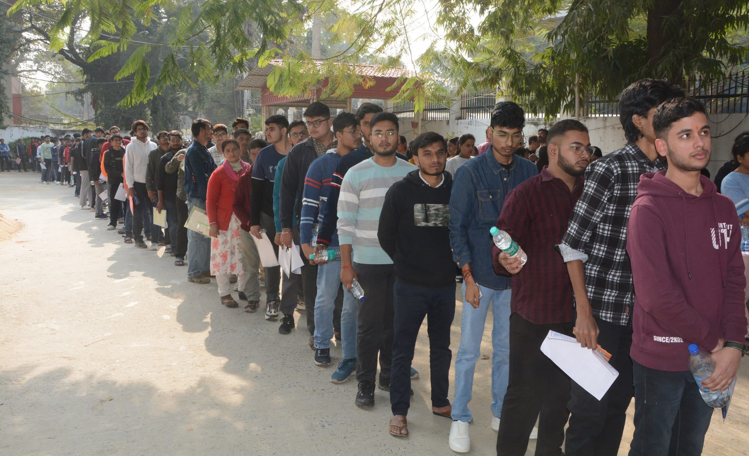 क्लैट : पिछले साल से आसान रहा प्रश्न, 4288 स्टूडेंट्स परीक्षा में शामिल