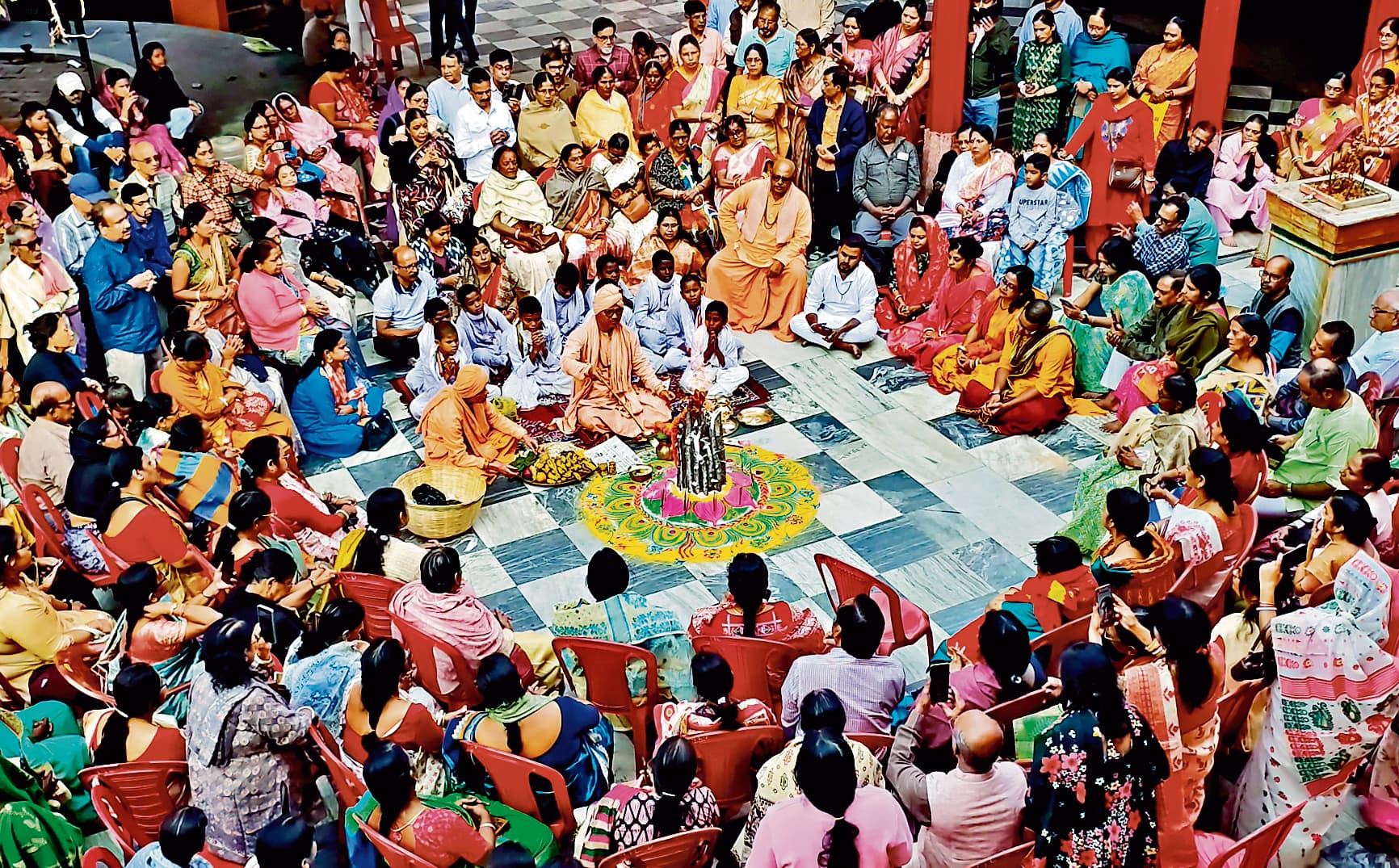 dhanbadnews: धर्म एवं संस्कृति के प्रति सकारात्मक सोच रखे युवा