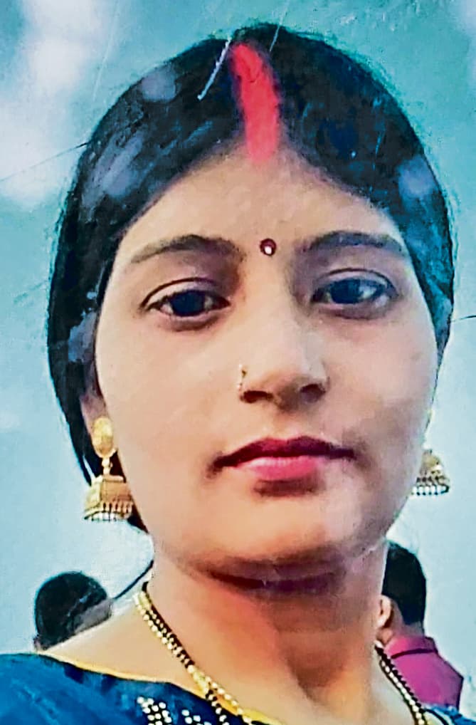 DHANBAD NEWS : तालाब में डूबने से भेलाटांड़ की विवाहिता की मौत