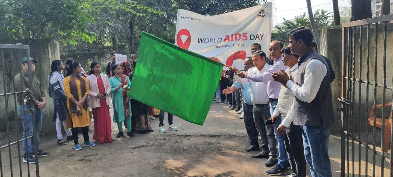 Dhanbad News: टीएसएफ ने निकाली एड्स जागरूकता रैली