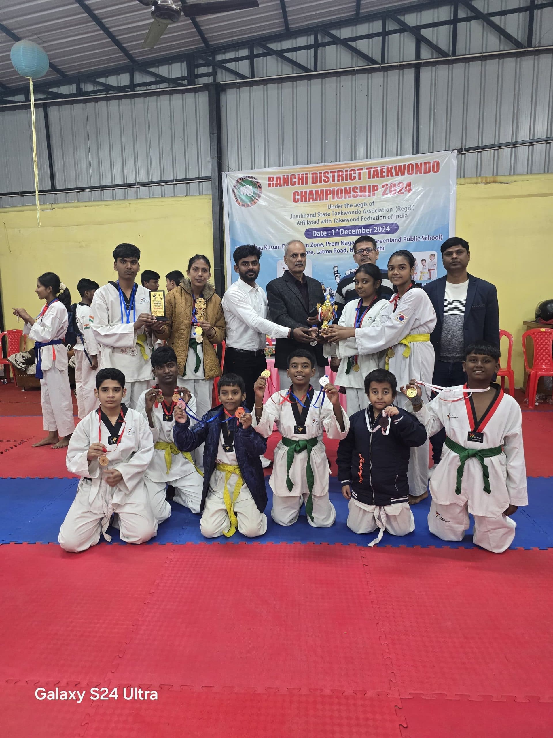 Taikwondo : 13 गोल्ड जीत फाइटर्स मार्शल आर्ट अकादमी बनी चैंपियन