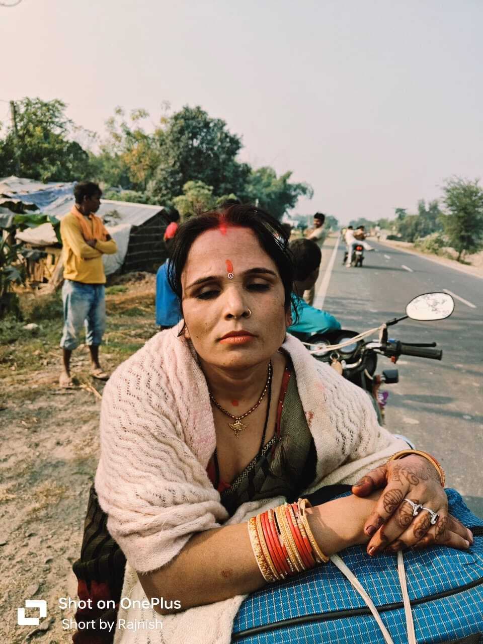 उचक्कों ने बाली छीनी